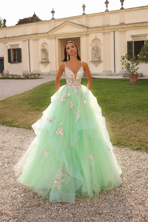Affordable Prom Dresses | Glitz & Gowns