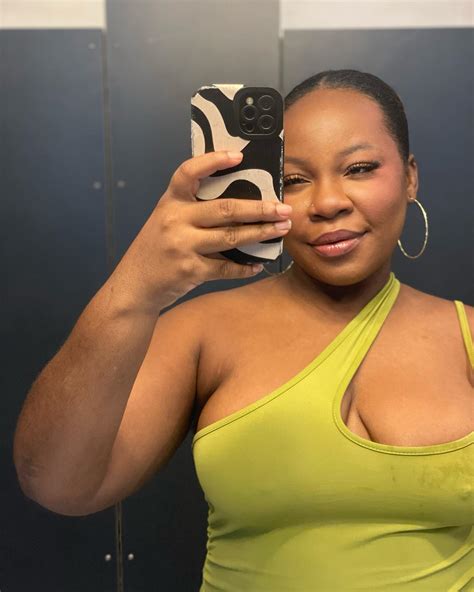 Nailah Barton (@nailahsafiya) • Instagram photos and videos