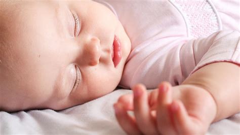 nama bayi perempuan berawalan huruf  indah  penuh makna ragam