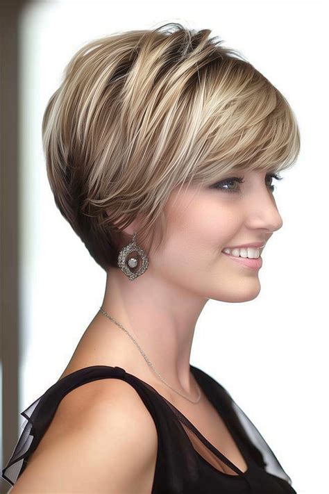 60 Trendy Short Layered Haircuts For Women: Chic, Easy & Versatile 2025 ...