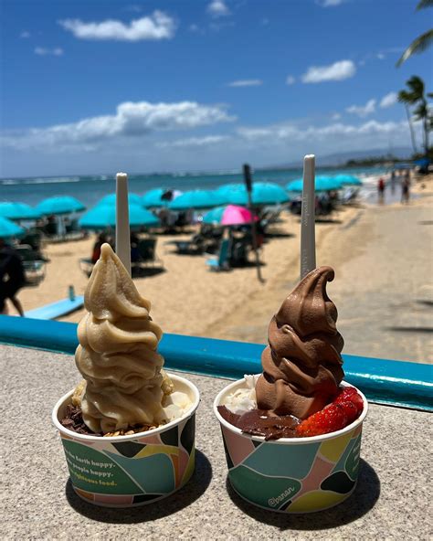 Lydia Doesburg | WOMENS FITNESS COACH | Hawaii photo dump pt 1 🌺🌊