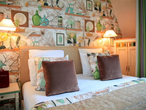 Modernized booking options will update jacques et frere 14