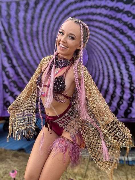 Destinyyyyx3 | I can’t wait to run around factory town in cute