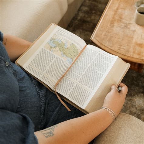 Hosanna Revival ESV Study Bible: Sonora Theme | Hosanna Revival Study Bible