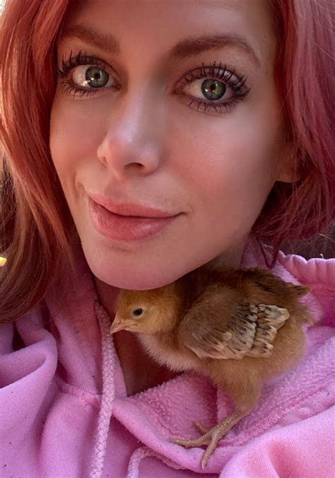 Serene Siren on Twitter: "Mommy is a chick magnet 🧲 🐣#LockdownLife #