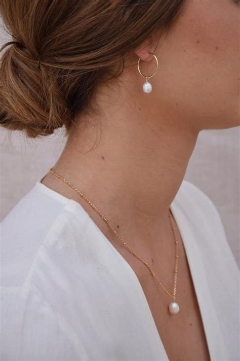 Amazing Girl on Instagram | Jewel wedding, Classy jewelry, Minimalist ...