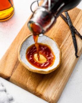 Homemade Vanilla Extract Recipe - The Cookie Rookie®