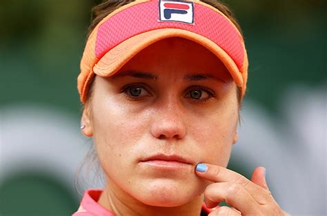 Tearful Sofia Kenin admits injury hobbled Roland Garros hopes | Sport