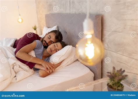 Master the Art of Intimate Spooning: A Guide for Couples - Hunter Games Magazine