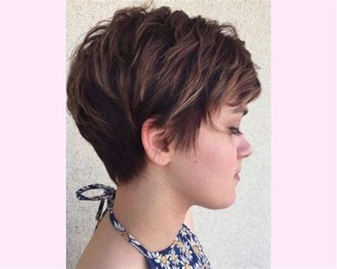 25 Best Feather Cuts For Short Hair To Transform Your Look | Fabbon