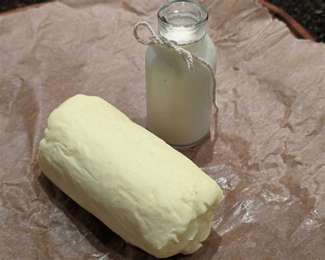 5 Simple Steps To Turn Buttermilk Into Rich, Creamy Butter