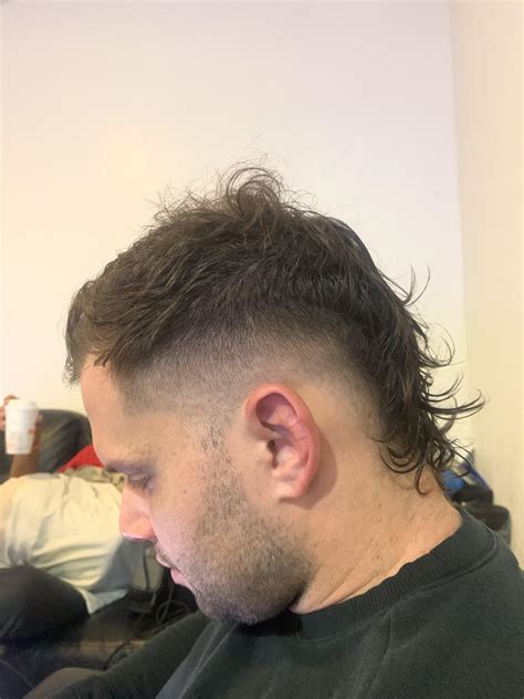 What do you guys think about this mullet fade I did yesterday : r/Barber