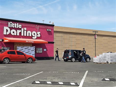 The Las Vegas strip club "Little Darlings" have started to hand out