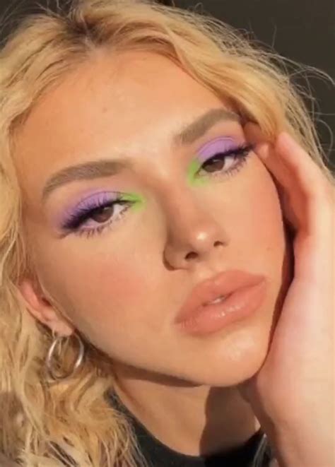 Pin by irisha on Make | Makeup eye looks, Hair makeup, Eye makeup tutorial