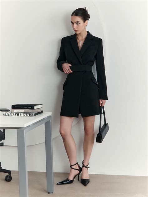 Платье-жакет мини с широким поясом :: LICHI - Online fashion store