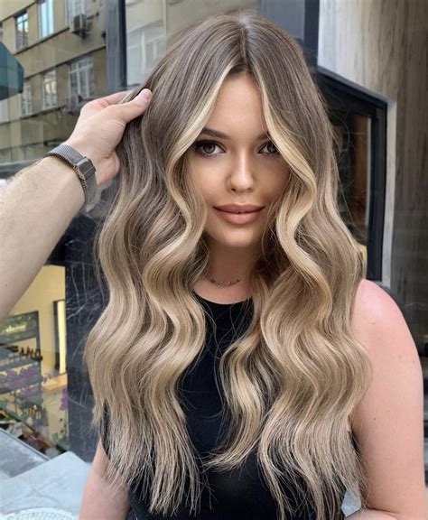 Pin by Inma Lora on color pelo | Tan skin blonde hair, Brown hair with
