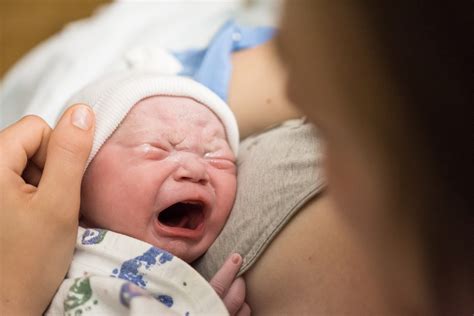 All About Erythromycin Eye Ointment Given to Babies at Birth