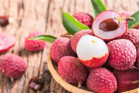 manfaat buah leci  kandungan nutrisinya