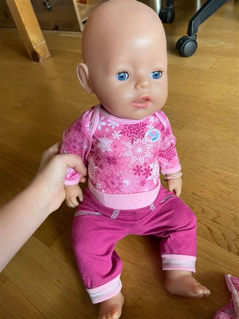 Baby born кукла с аксесоари и чантичка-легло гр. София Младост 2 • OLX.bg