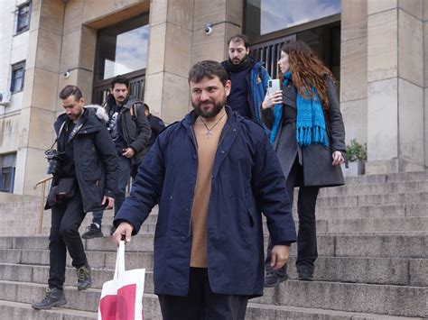 Escándalo en la audiencia por la denuncia de los alimentos: "kuka