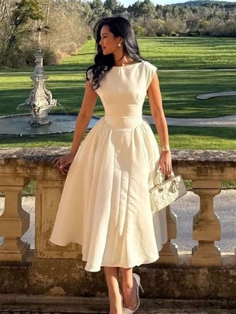 Semi Formal Dress Code for Women: The Complete Style Guide - Stylishmay
