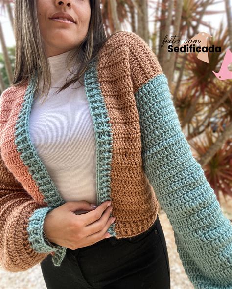 Casacos De Croche Feito A Mão - Casaco de crochê Color Block - Feito com fio SEDIFICADA