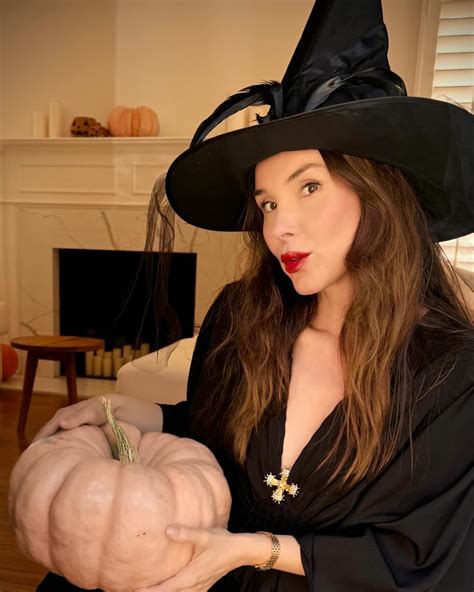 Kristina Anapau (@kristinaanapau) • Instagram photos and videos