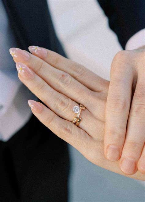 nails for wedding guest