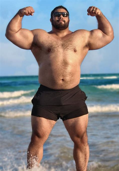 Pin de O Santo Matheus Leite en Casas | Chicos musculosos, Hombres