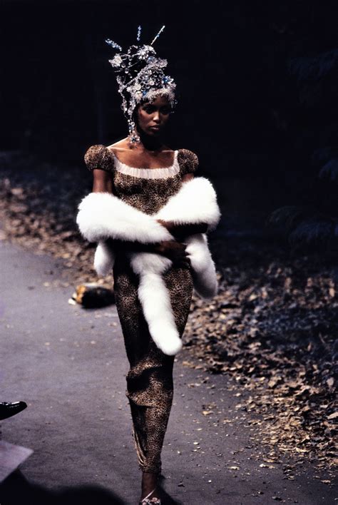 Givenchy Fall 1996 Couture Collection | Vogue