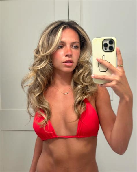 Sadie Crowell Nip Slip