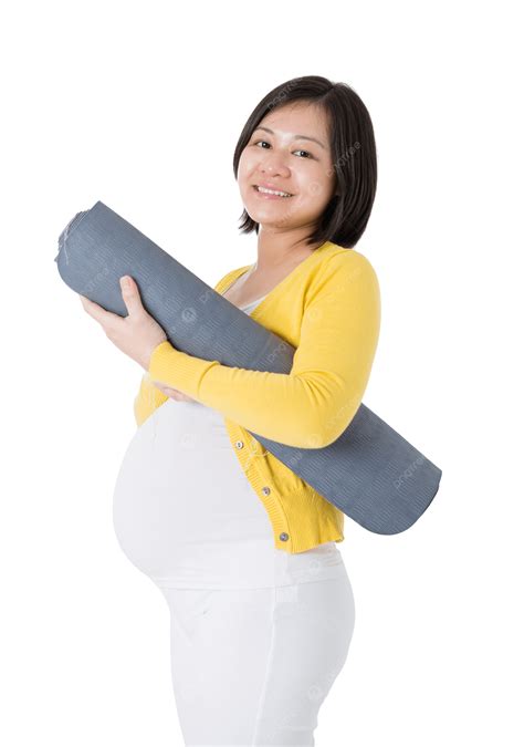 Mujer Embarazada Asiática Sosteniendo Estera De Yoga Clase Deporte