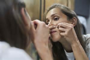 Why You Should Never Pop a Pimple in the 'Triangle of Death'