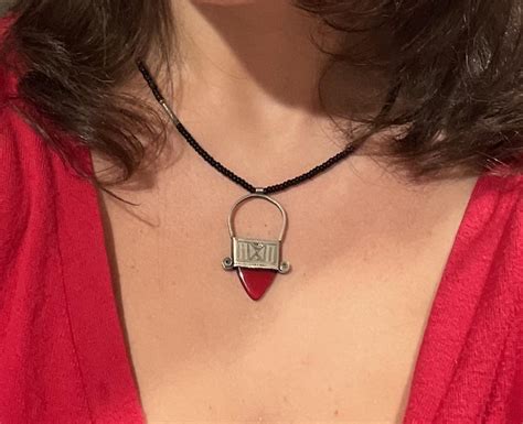 urgently   find  similar necklace rfindfashion