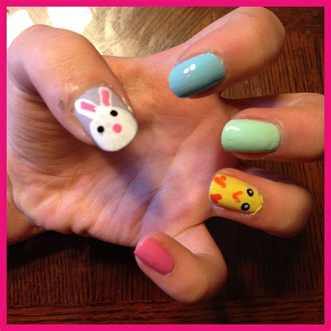 My GurleeGirrl World: Easter Nails!