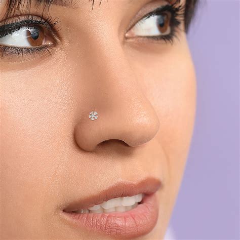 Natural Diamond Nose Pin in 18K Yellow Gold – Jawhara Jewellery