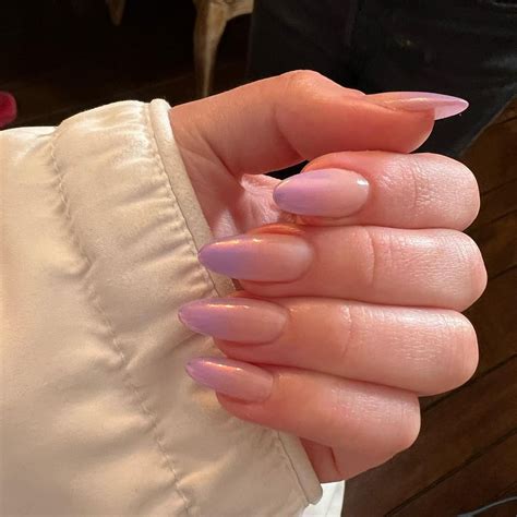 12 Gel-Nail Designs That Are Big News In Salons This Year | Who What Wear