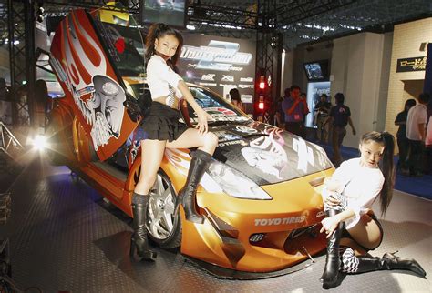 Sexy Models On Auto Shows. Part I