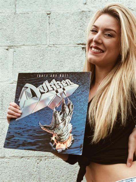 Sydney Taylor's Playlist – Experience Vinyl