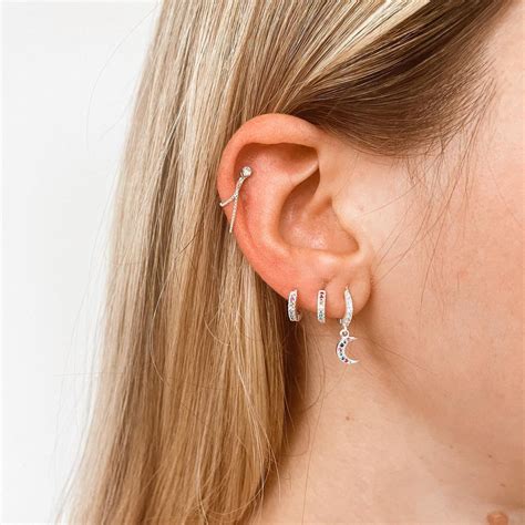 Furos Na Orelha Feminino Delicado - Piercing na orelha feminino | Piercing orelha feminino delicado, Furos ...