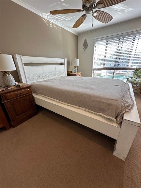 Stunning Coastal Hamptons Distressed White Timber Queen Bed - Frame