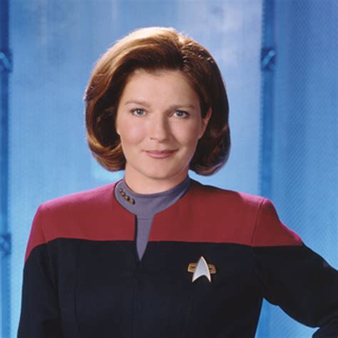 Captain Janeway beaming down – WPI Tech News