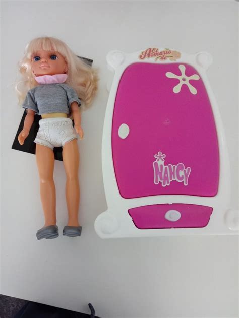 Nancy y armario Nancy con accesorios de segunda mano por 20 EUR en ...