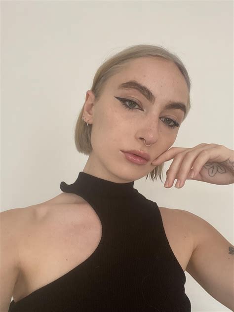 Let’s all be kinder to one another I hope you have a great week : r/Faces