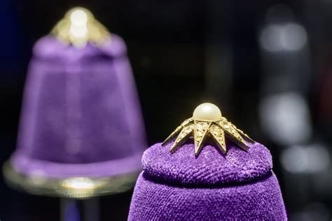 Sisi_Museum_Diamond_Star_of_Empress_Elisabeth__c__Schloss_Schoenbrunn