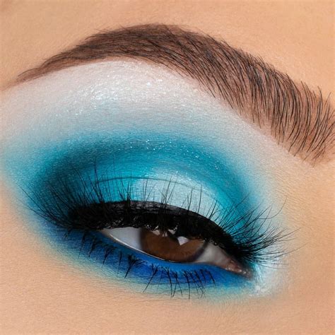 Ariel Bold Makeup