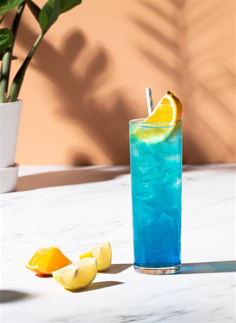 Blue Mocktail: Beautiful, Easy, and Refreshing - Mocktail.net