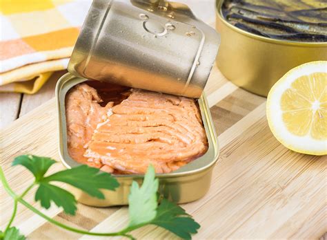tips  buying quality canned fish