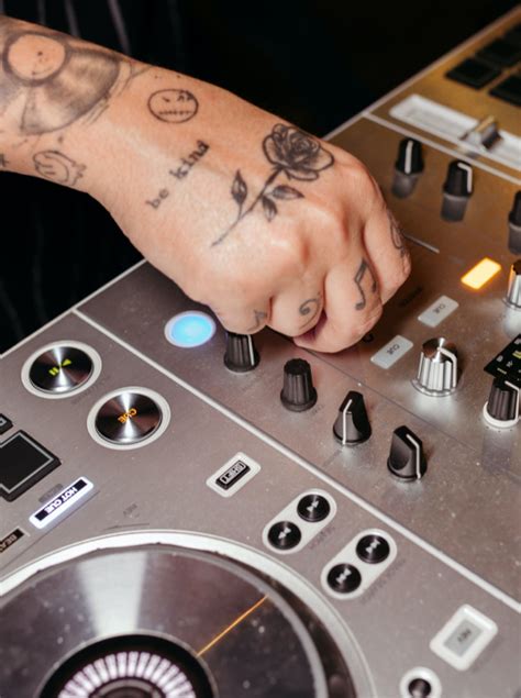 kursus dj mulai  rp jam