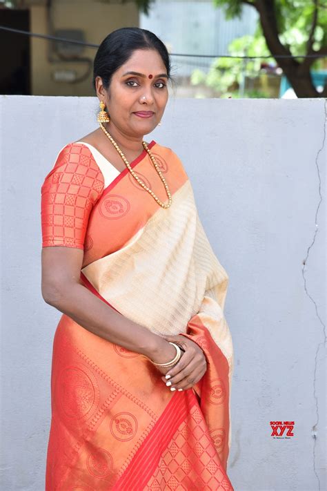 Senior Actress Nireekshana Archana Stills Chor Bazaar Movie Interview